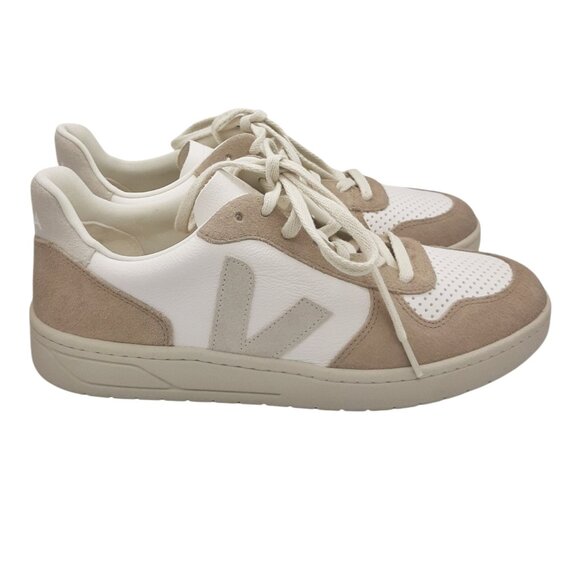 VEJA Men's V-10 LIKE NEW Sneakers SZ 11 - Picture 1 of 9